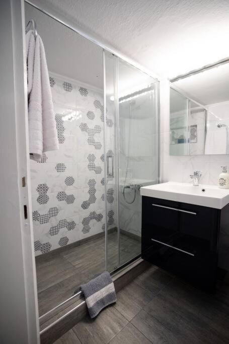 Anoe Apartment